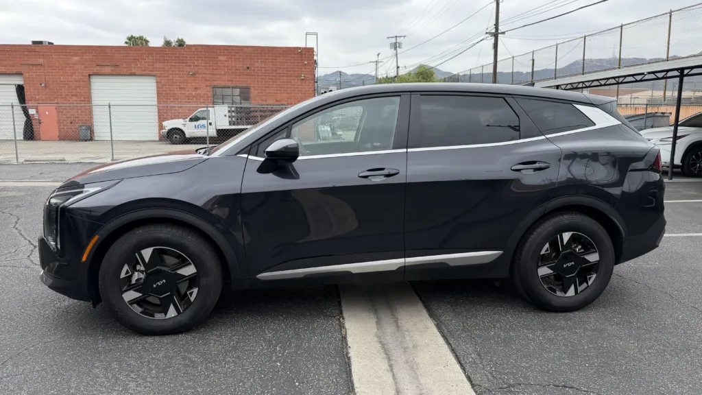 2026 KIA SPORTAGE LX Driver-Side Exterior View