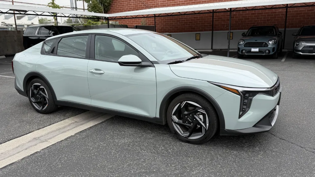 2026 Kia K4 LXS Passenger-Side Exterior View