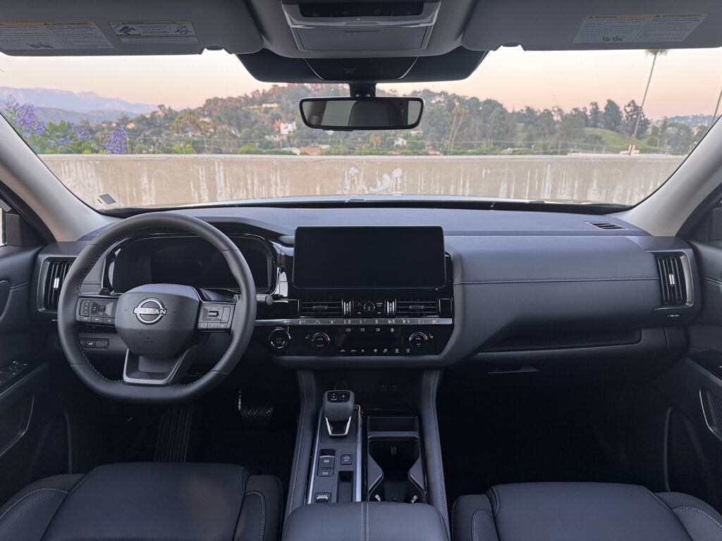 2026 Nissan Pathfinder SL - Photo 16