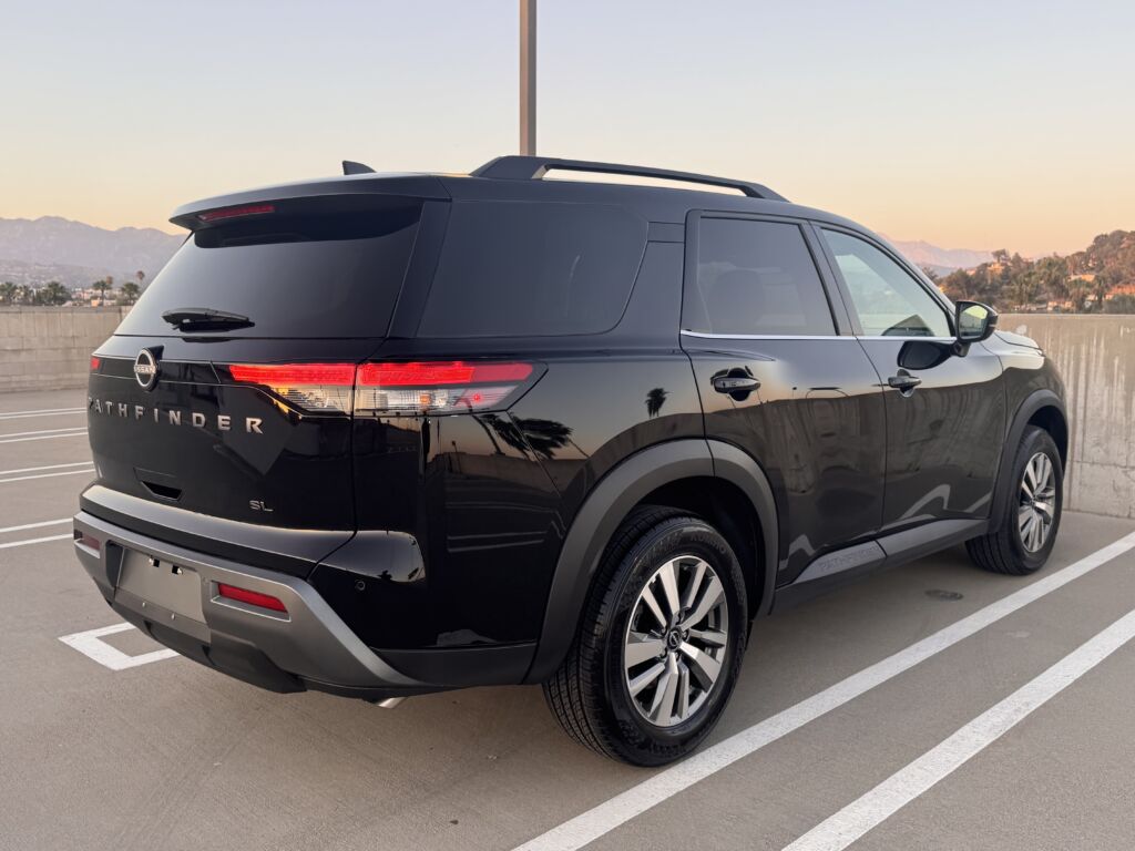 2026 Nissan Pathfinder SL - Photo 6